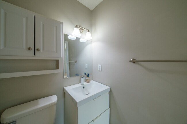 Building Photo - 5737 Bramblegate Rd