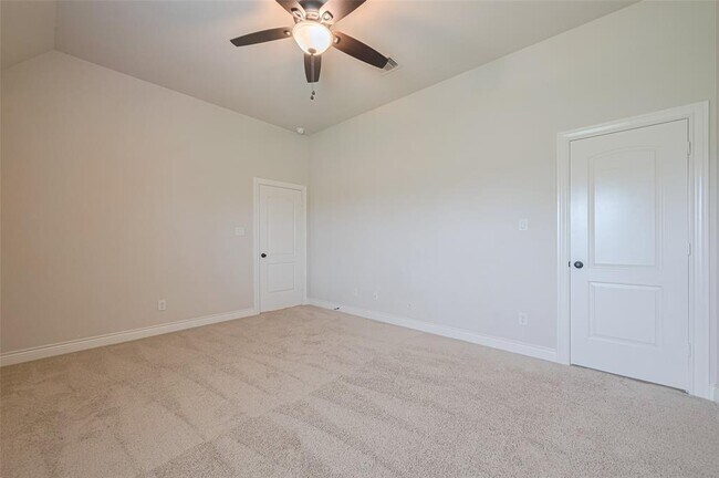 Building Photo - 27906 Colonial Point Dr