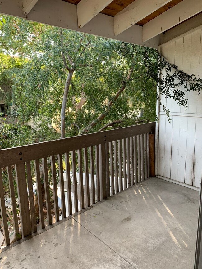 Building Photo - Bright, comfortable, and spacious one bedroom Condominium