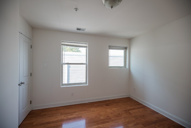 Building Photo - 3614 Spring Garden St