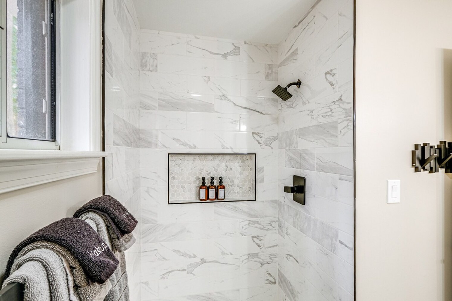 Building Photo - 5123 Boulder Dr