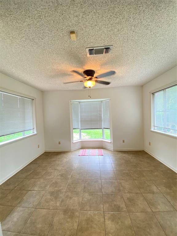 Building Photo - 2233 Ripple Creek Dr