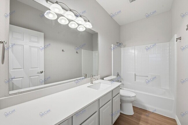 Building Photo - 309 Canterbury Dr