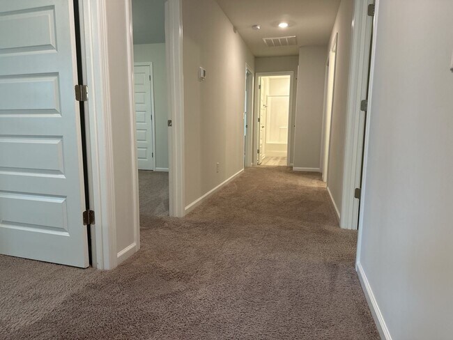 Building Photo - 5029 Castleoak Dr