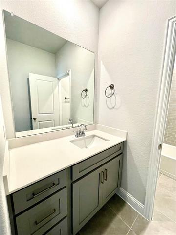 Building Photo - 608 Portina Dr