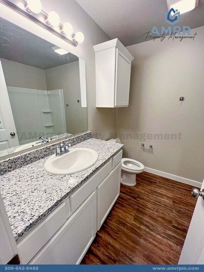 Building Photo - Beautiful 4 Bedroom Home