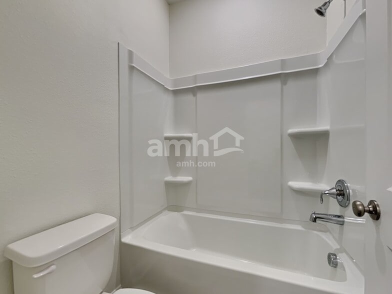 Building Photo - 133 Elcano Ln