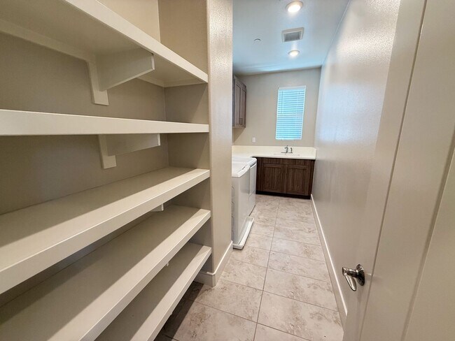 Building Photo - 6773 Solterra Vista Pkwy