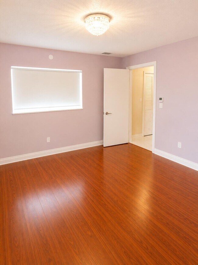 Building Photo - 4116 NW 88th Ave