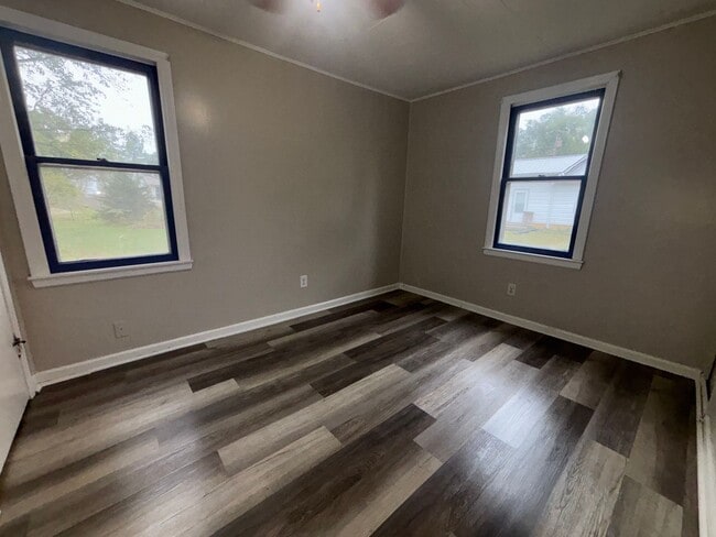 Building Photo - 203 W Magnolia St