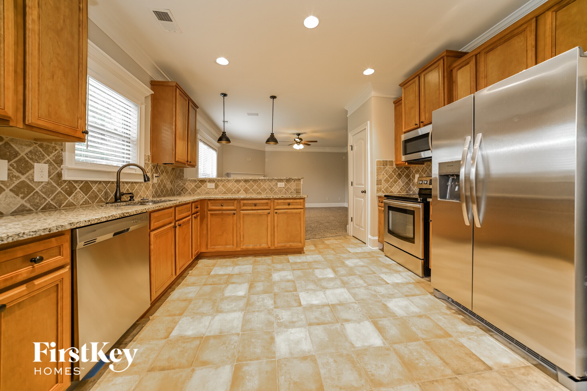 Building Photo - 51 Maple Hill Dr