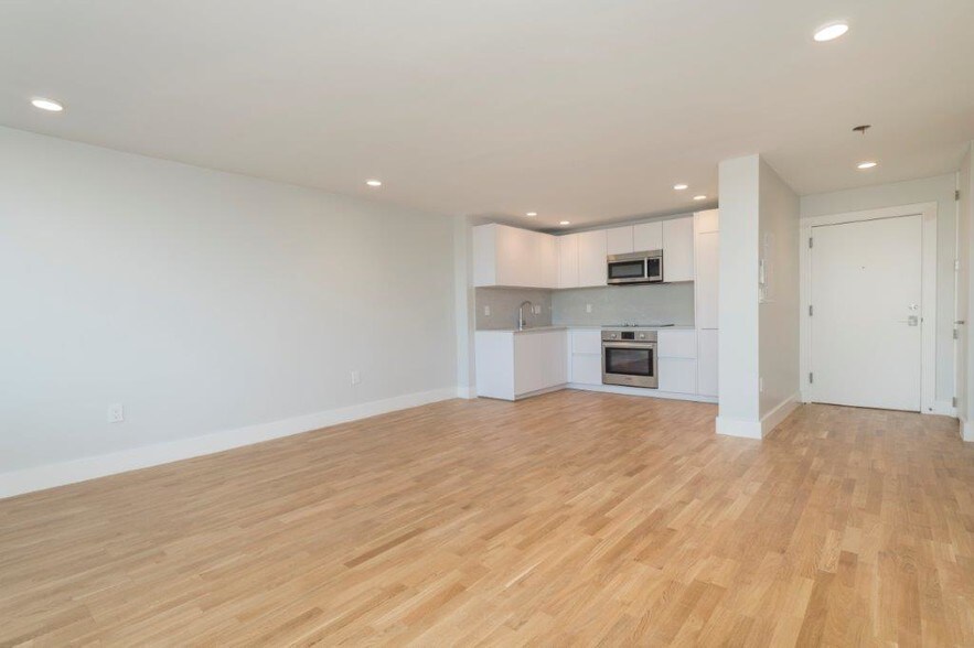 Building Photo - 336 Harvard St