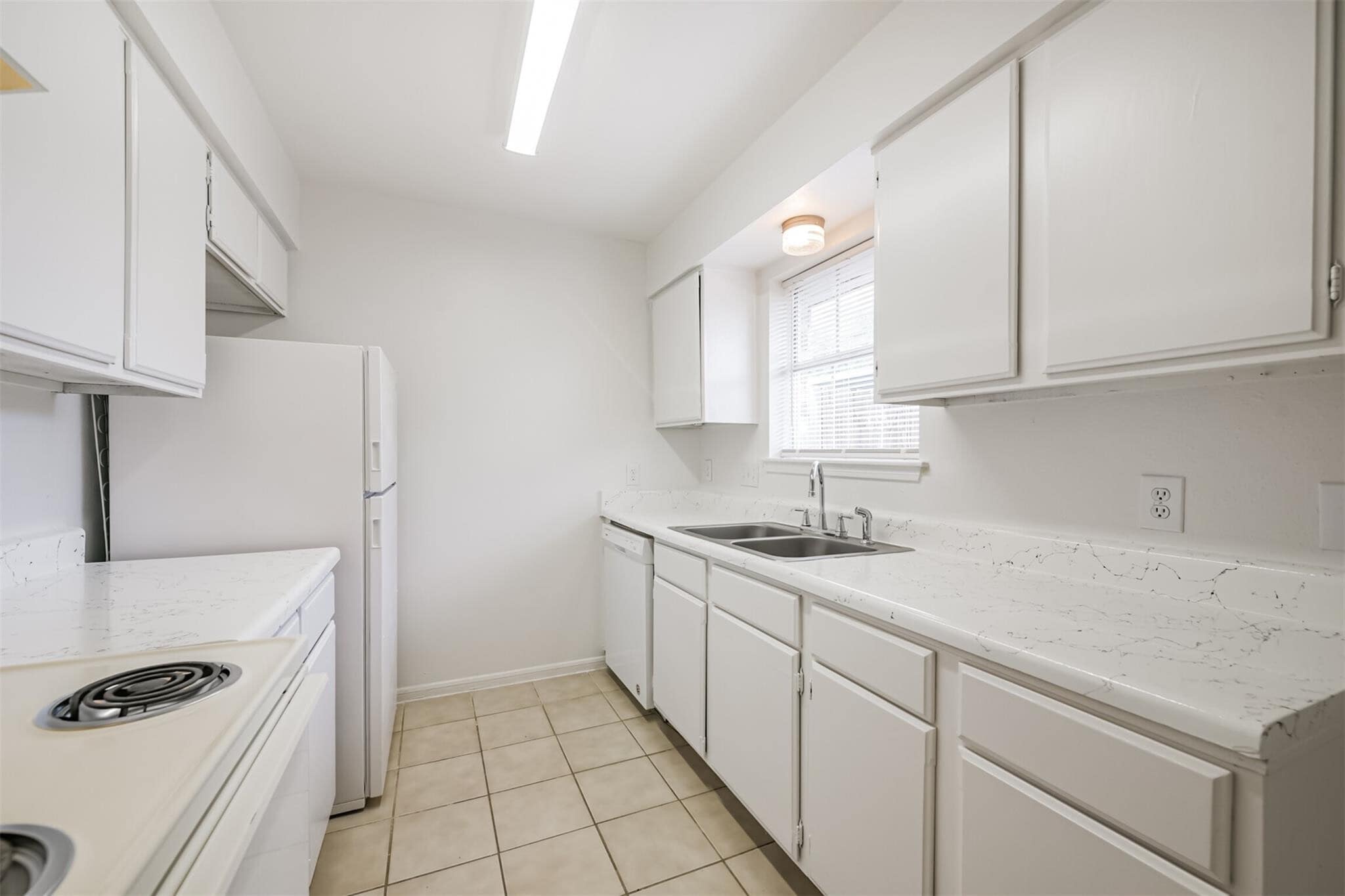 Building Photo - 1231 Lyric Ln