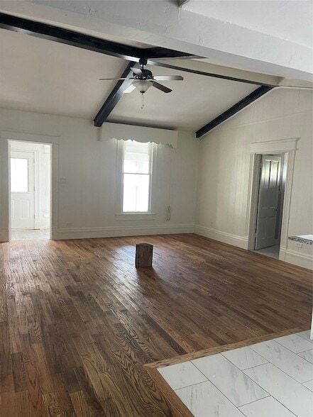 Building Photo - 402 S Pearl St