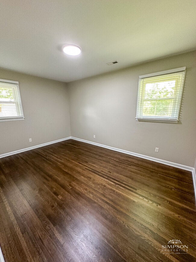 Building Photo - 408 Spring Hill Rd