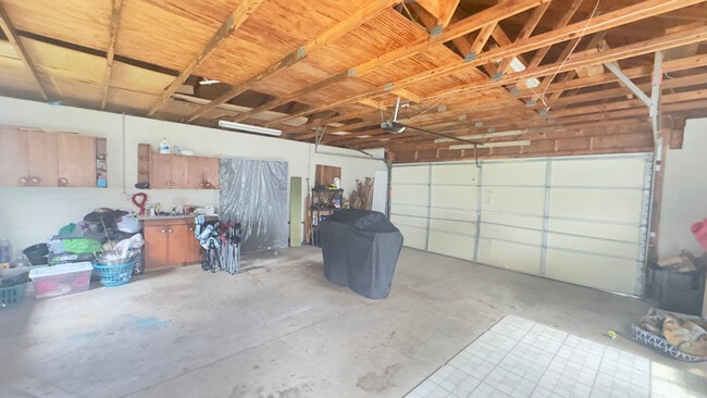 Building Photo - 931 S Filmore St