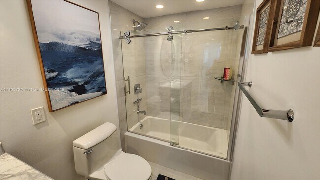 Building Photo - 1501 S Ocean Dr