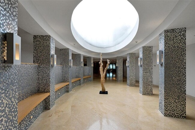 Building Photo - 900 Biscayne Blvd