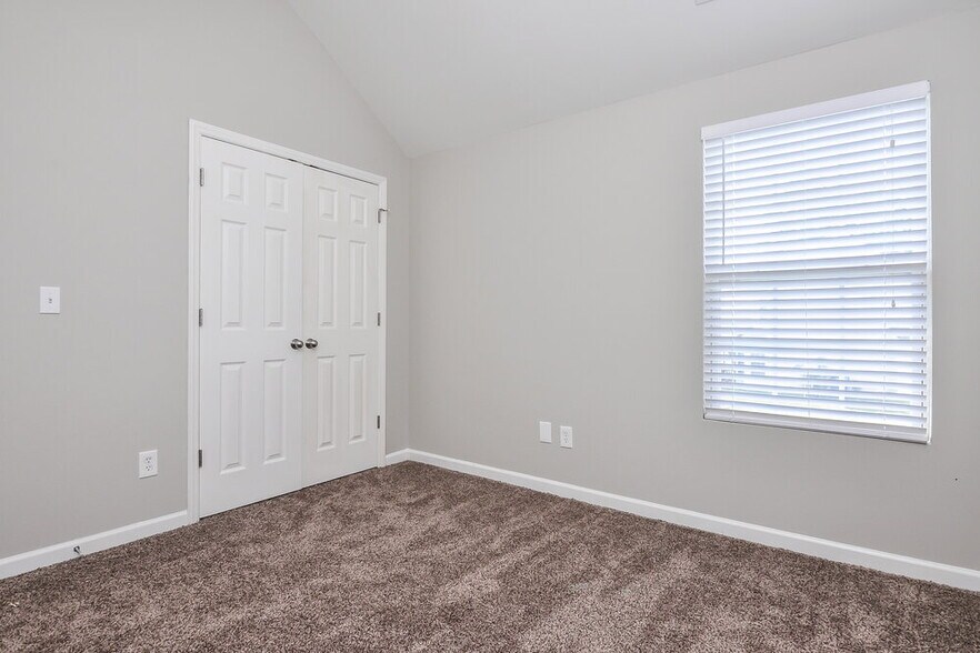 Building Photo - 1017 Early Rise St