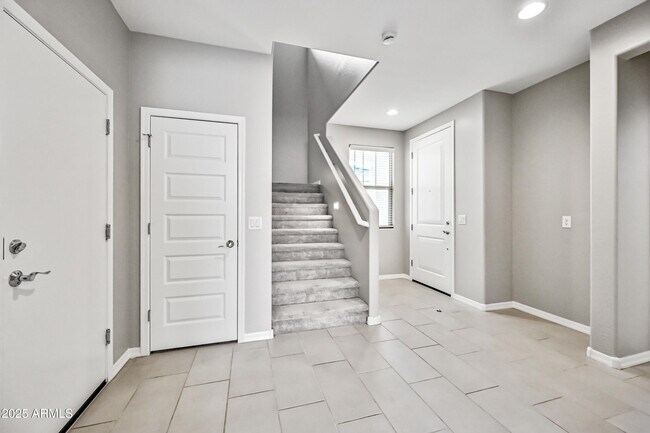 Building Photo - 3817 N 100th Dr