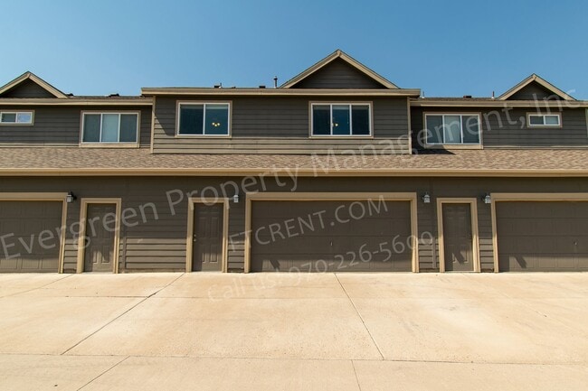 Building Photo - 2802 Exmoor Ln