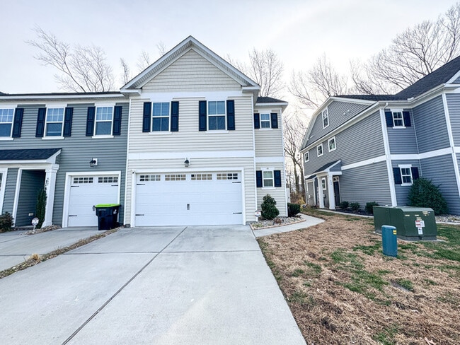 Building Photo - RENOVATED 4 BEDROOM/3 BATH IN VIRGINIA BEACH! READY FOR RENT!!