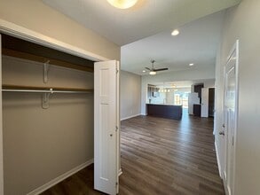 Building Photo - 1046 Kate Ave