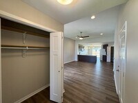 Building Photo - 978 Kate Ave