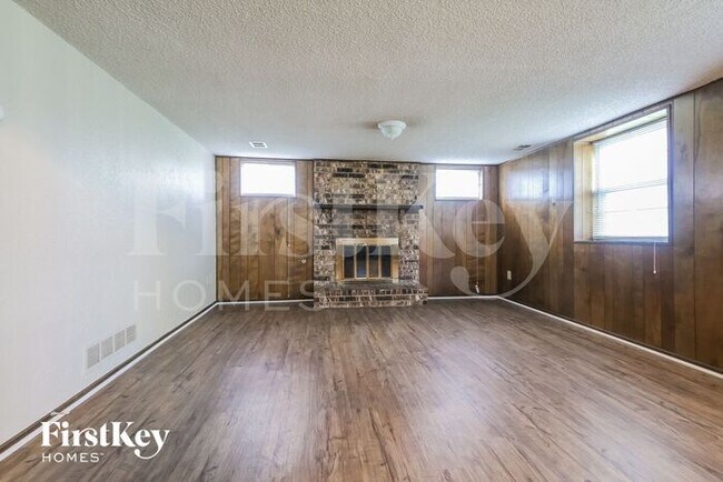 Building Photo - 4501 NW Amesbury Pl
