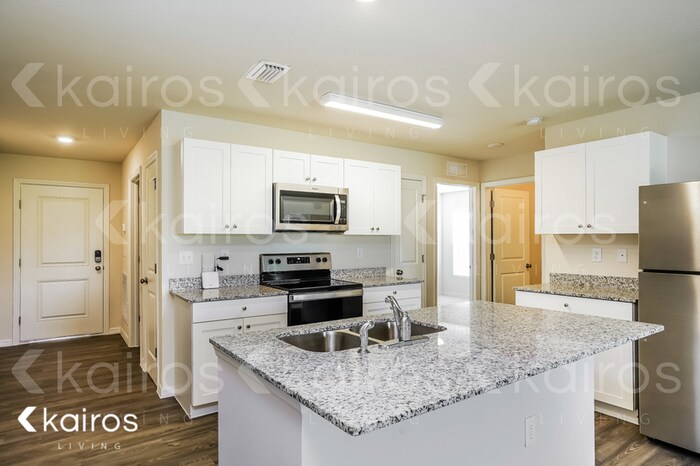 Building Photo - 9120 Aegean Cir