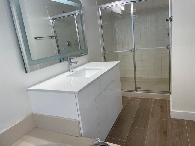 Building Photo - 12472 SW 44th Ct