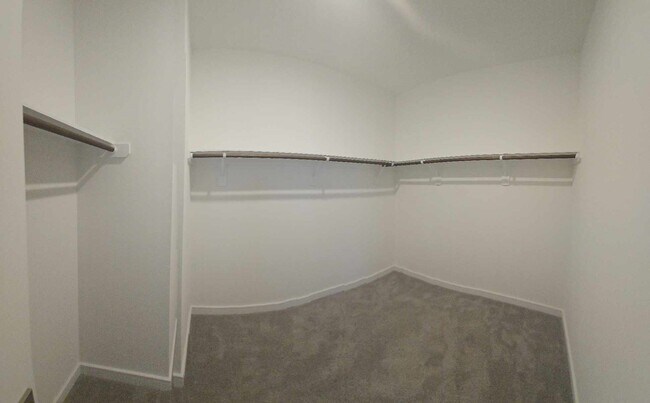 Building Photo - 8442 Bay Oaks Dr