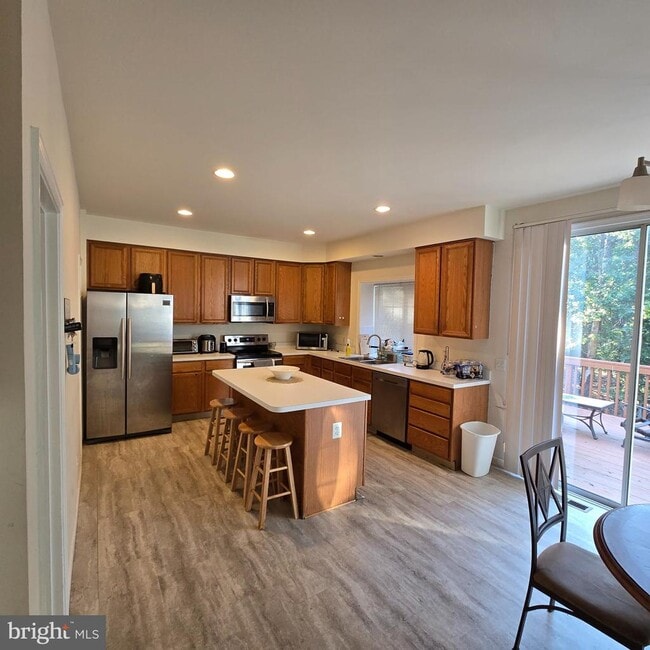 Building Photo - 15 Eastwick Dr
