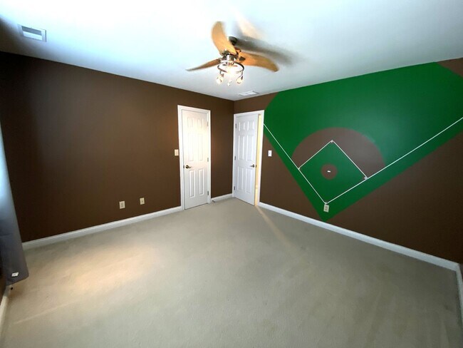 Building Photo - Palomar Home                  20260709