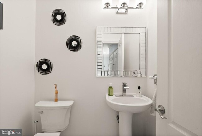 Building Photo - 43272 Baltusrol Terrace