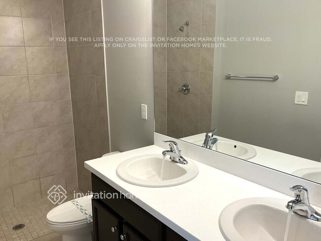 Building Photo - 886 SW Del Rio Blvd