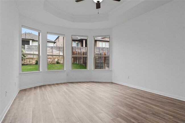 Building Photo - 3437 Jaulan St