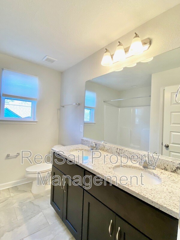 Building Photo - 2758 McKann Ave