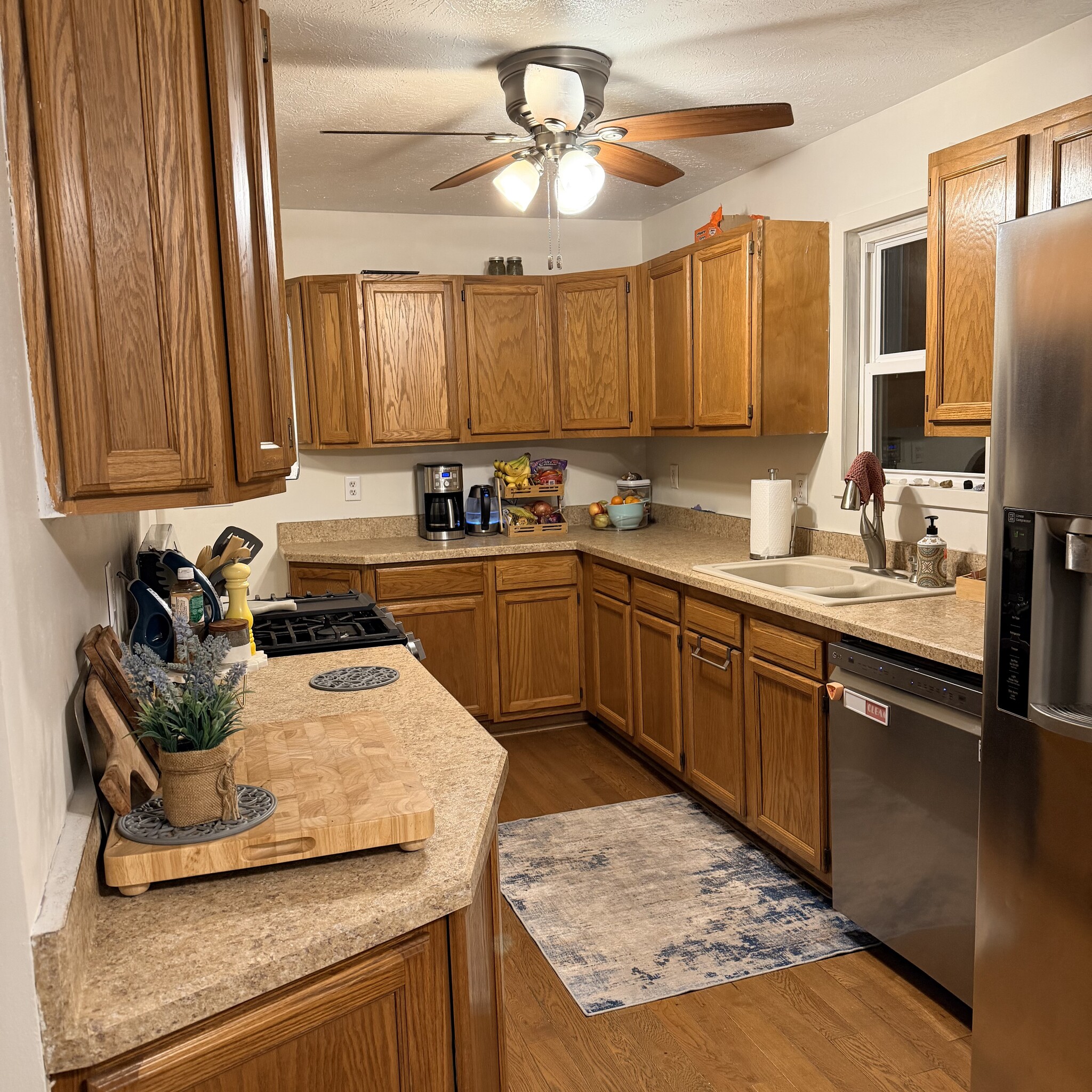 Building Photo - 821 Melbourne St