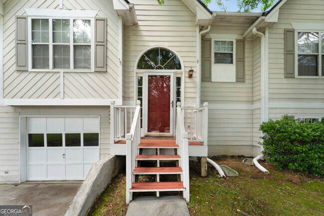 Building Photo - 1510 Twin Manor Dr