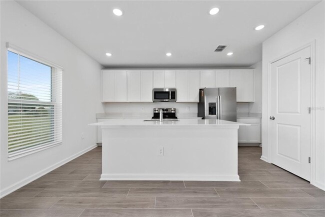 Building Photo - 1005 Waterfall Blvd