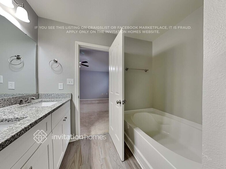 Building Photo - 341 Hunslet Cir