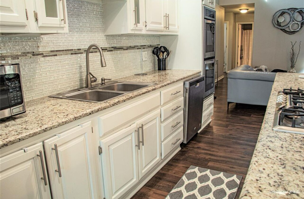Building Photo - 189 Fox Run Cir