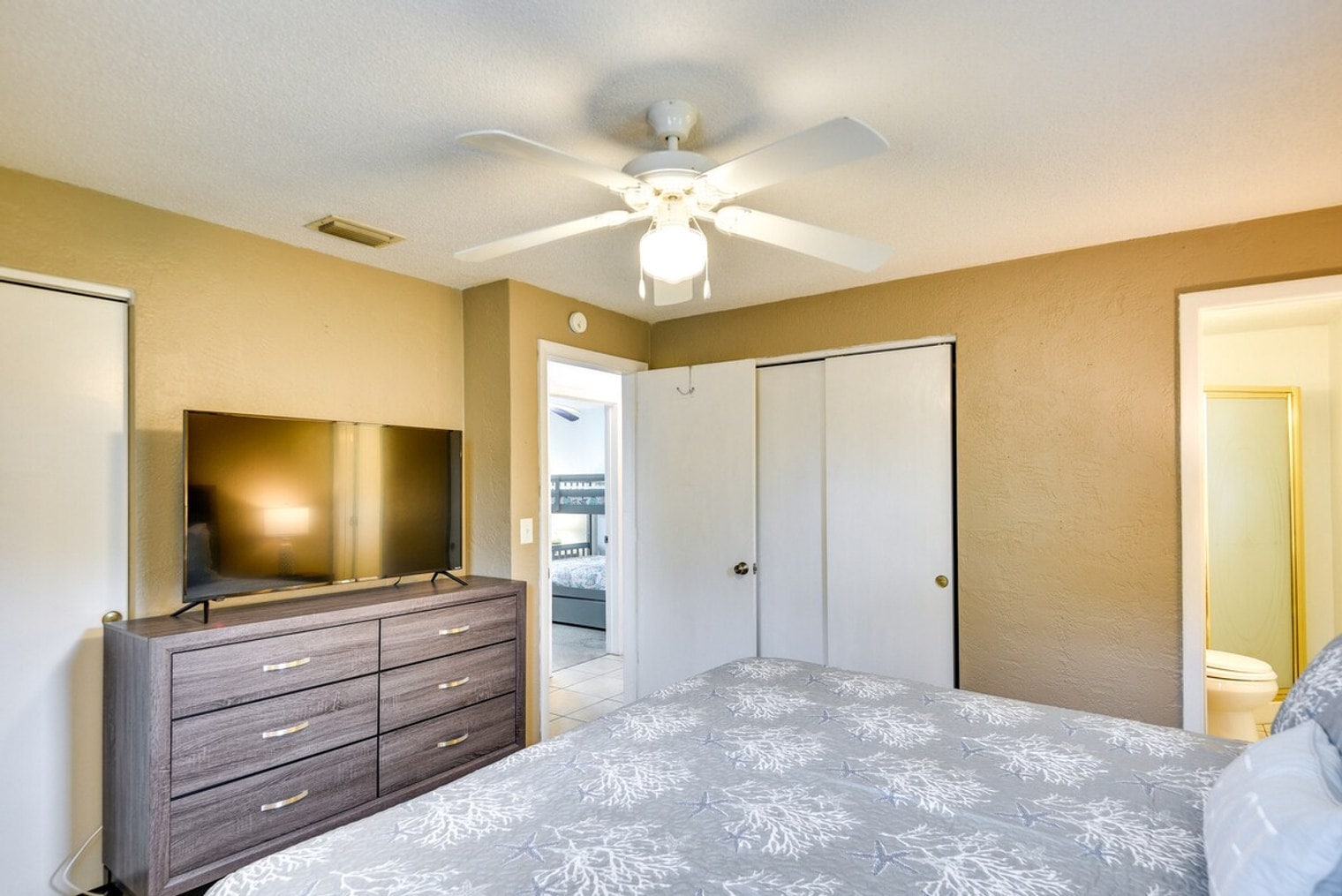 Building Photo - 1512 Richmond Ave