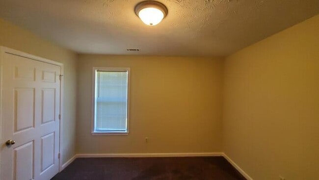 Building Photo - 1150 Micha Way