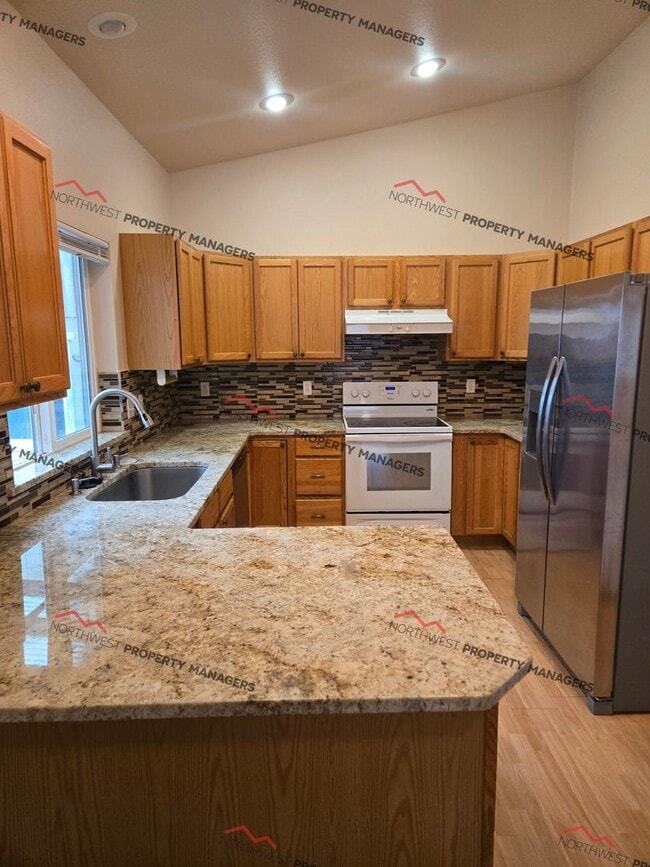 Building Photo - STATUS: AVAILABLE   | R188 | $2495