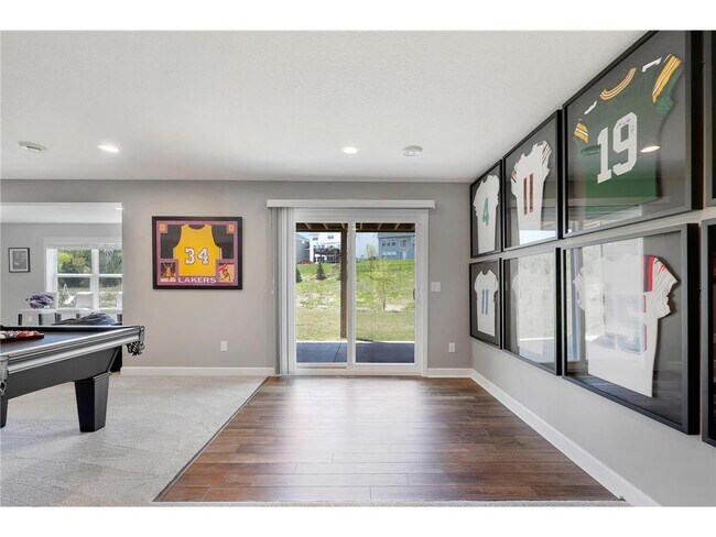 Building Photo - 6332 Apple Ct