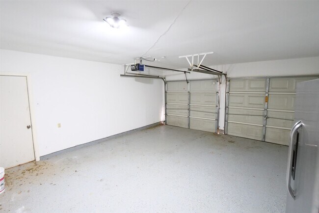 Building Photo - 5331 Inwood Dr