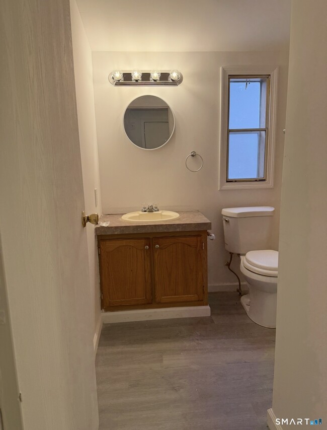 Building Photo - 23 Hunters Rd