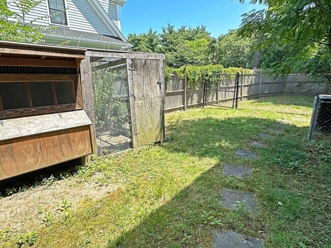 Building Photo - 6 Brownson Terrace